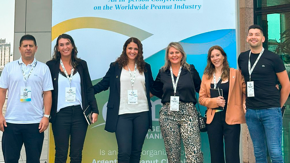 WORLD PEANUT MEETING WITH LOCAL SEAL